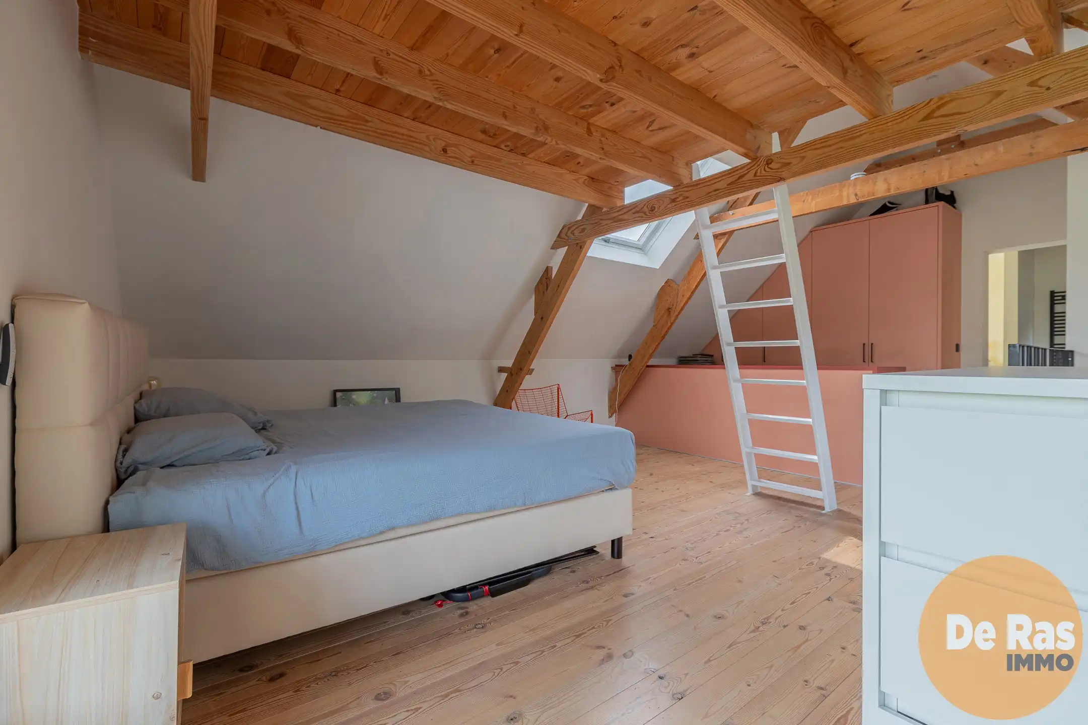 BURST-Mooi gerenoveerde hoeve op rustige locatie met carport foto 14