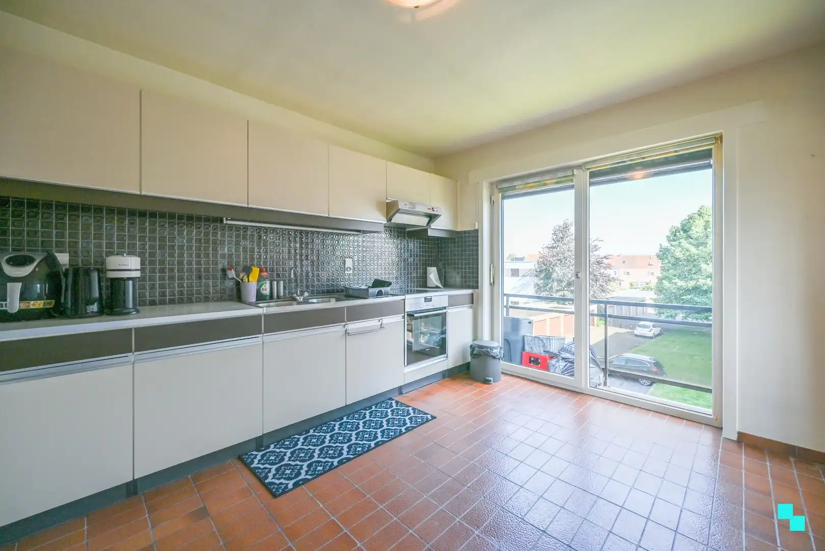 Tweeslaapkamerappartement met garage op een rustige locatie in Beveren-Leie foto 7