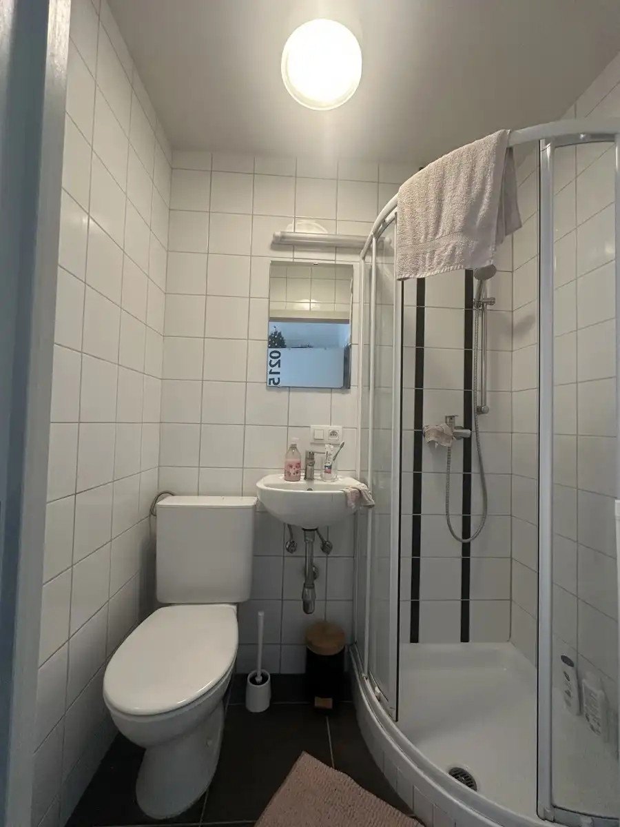 Moderne studentenstudio op een uitstekende locatie in Brugge foto 6