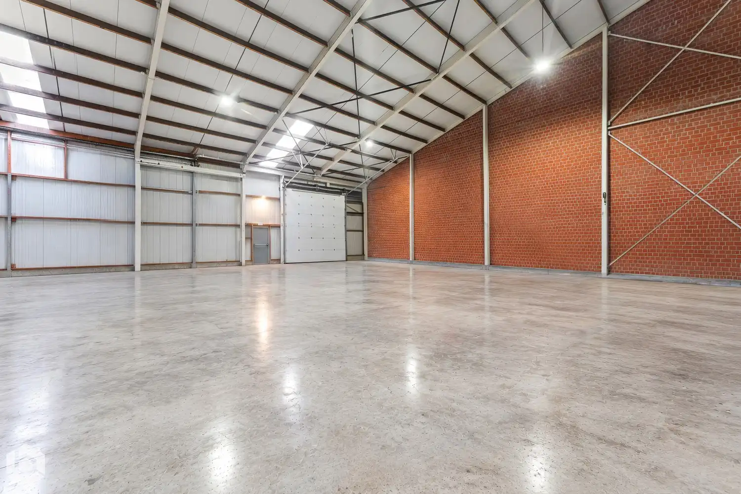 Ruim magazijn (525 m²) op toplocatie te Heist-op-den-Berg foto 2