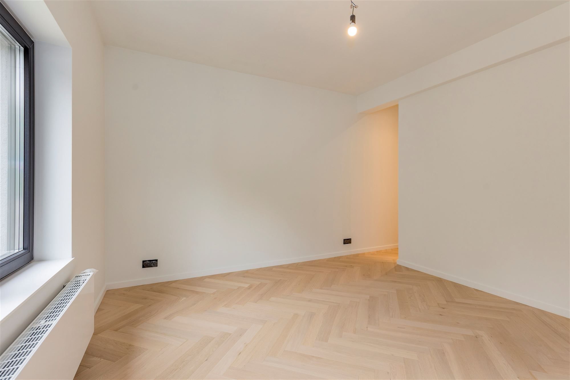 Super-de-luxe gerenoveerd appartement te Mortsel - 2 slk + zuidterras foto 17