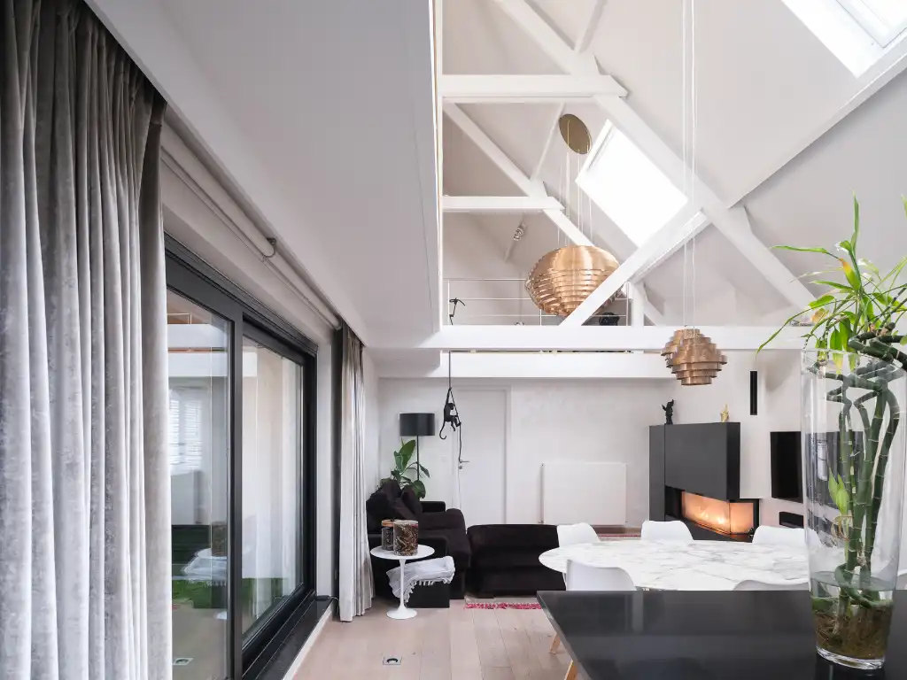 Bijzondere eigendom gelegen in een voormalige industriële katoenspinnerij. foto 2