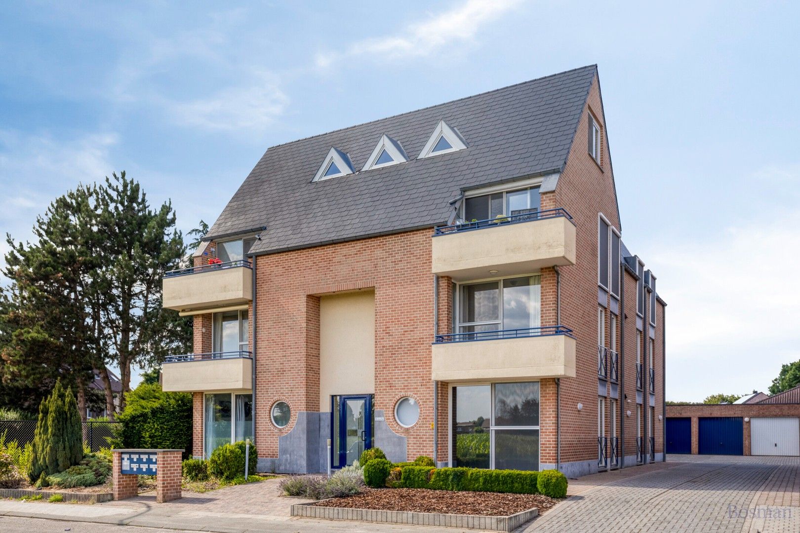 Zeer ruim appartement te koop in Geel foto 29