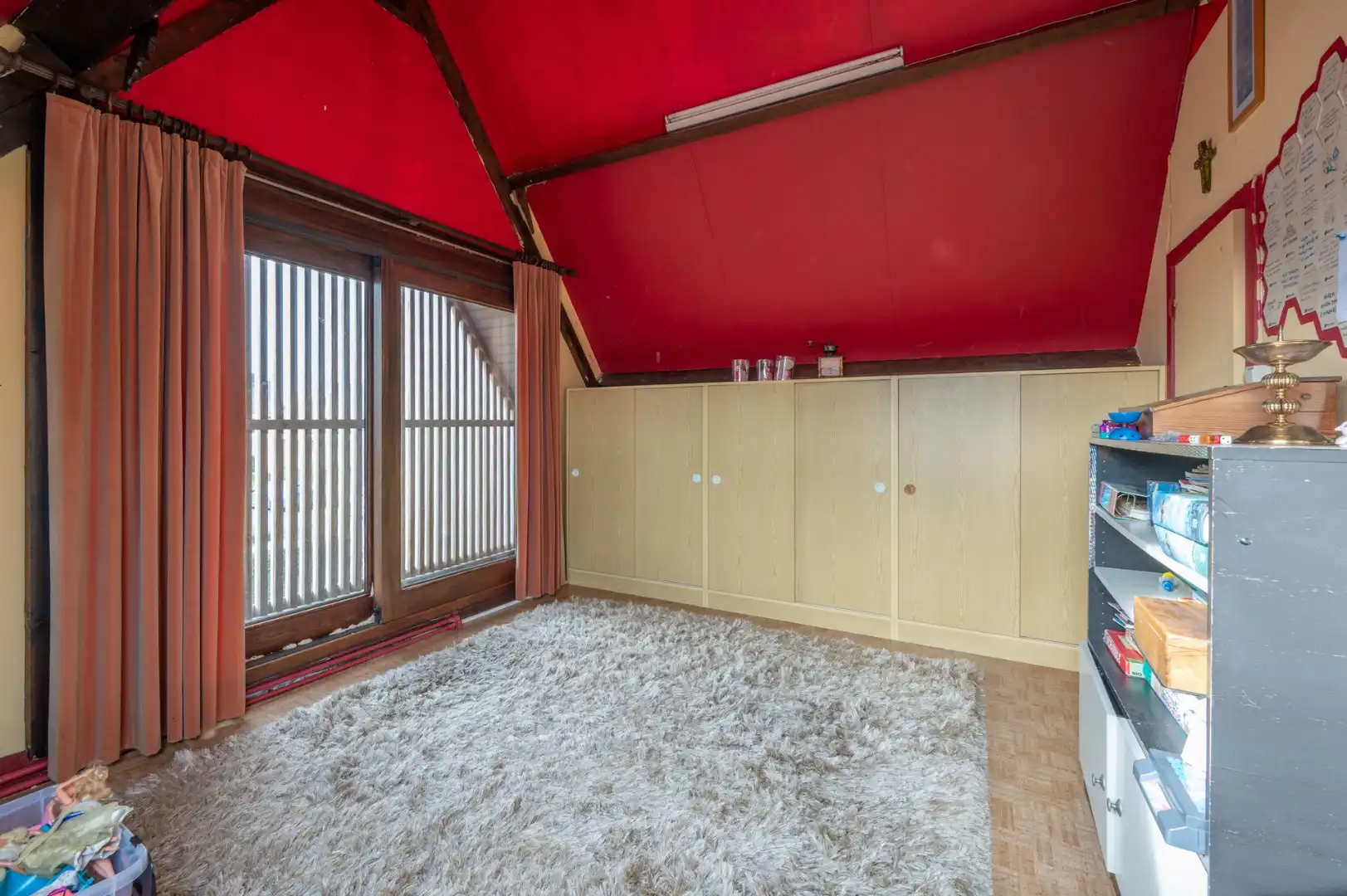 Ruime vrijstaande woning met prachtige tuin in het rustige Moerkerke (St Rita) foto 16