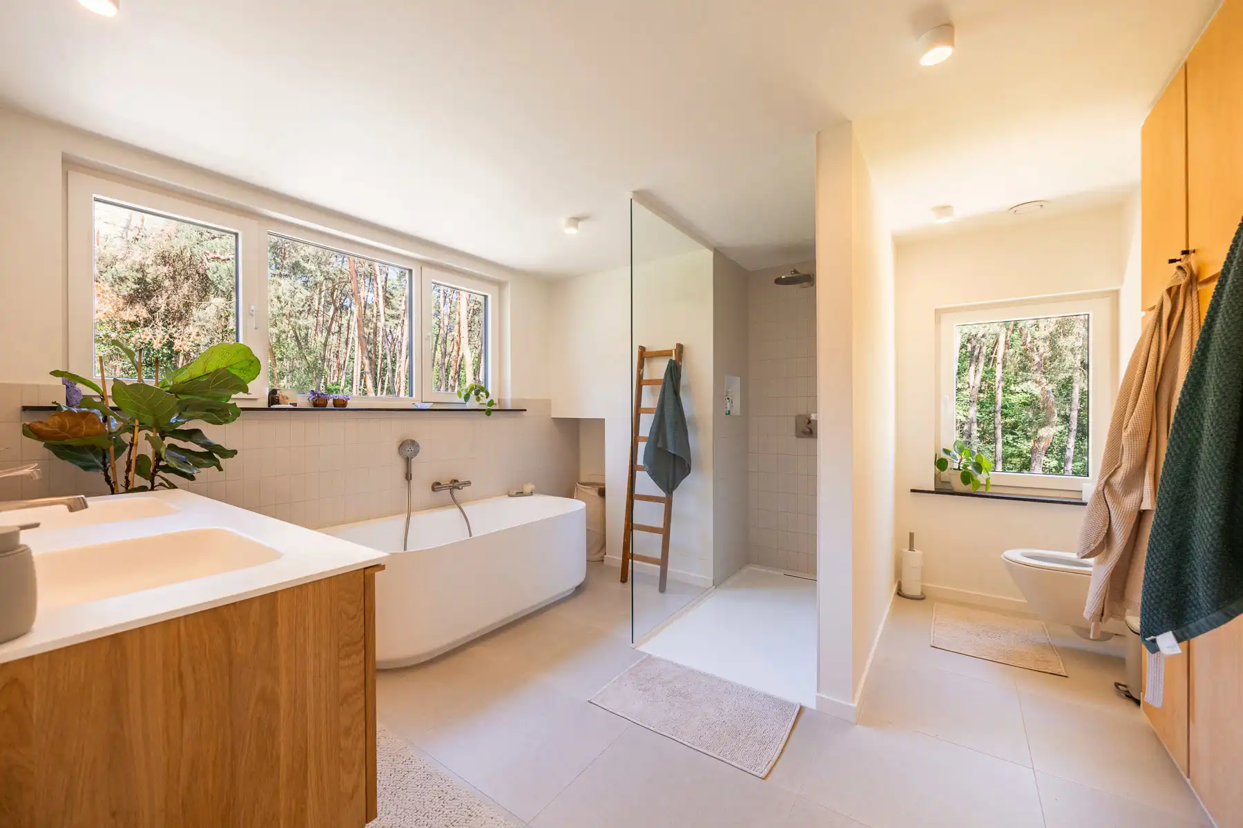 Buitenkans: gerenoveerde topwoning op prachtig perceel van 2.290 m² foto 15