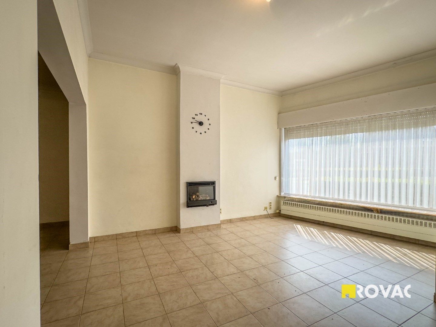 Te renoveren woning met loods en opslagplaatsen op 805 m² foto 5