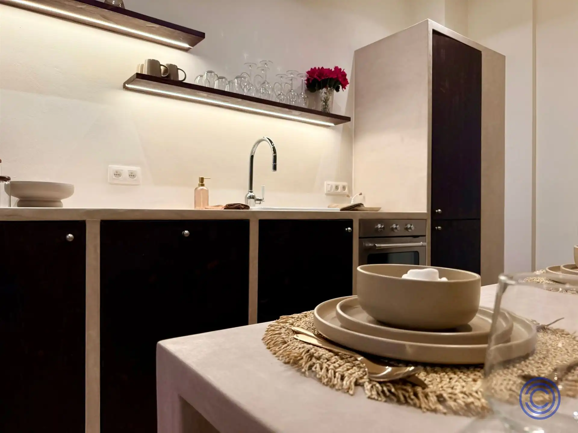 2-slpk appartement met terras en zonnepanelen! foto 2