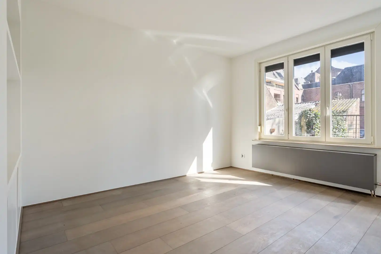 Gezellige, instapklare stadswoning in het centrum van Maaseik grenzend aan de groene wal!  foto 35