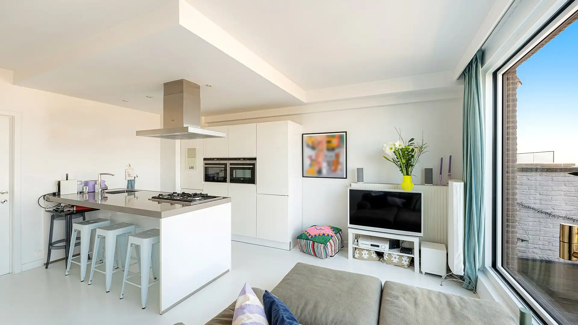 Mooie penthouse met zicht op zee en hinterland foto 9