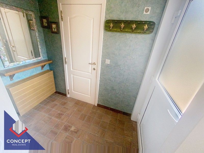 Charmante instapklare woning met 4 slaapkamers op perceel van 8a63ca foto 9
