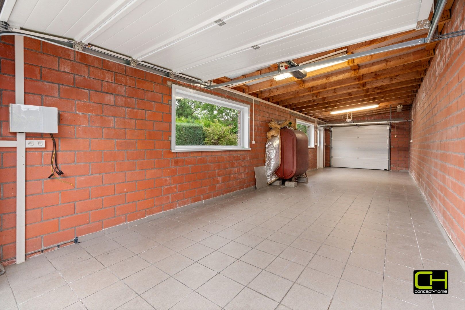 Lichtrijke woning met veel potentieel te koop in Sleidinge foto 15