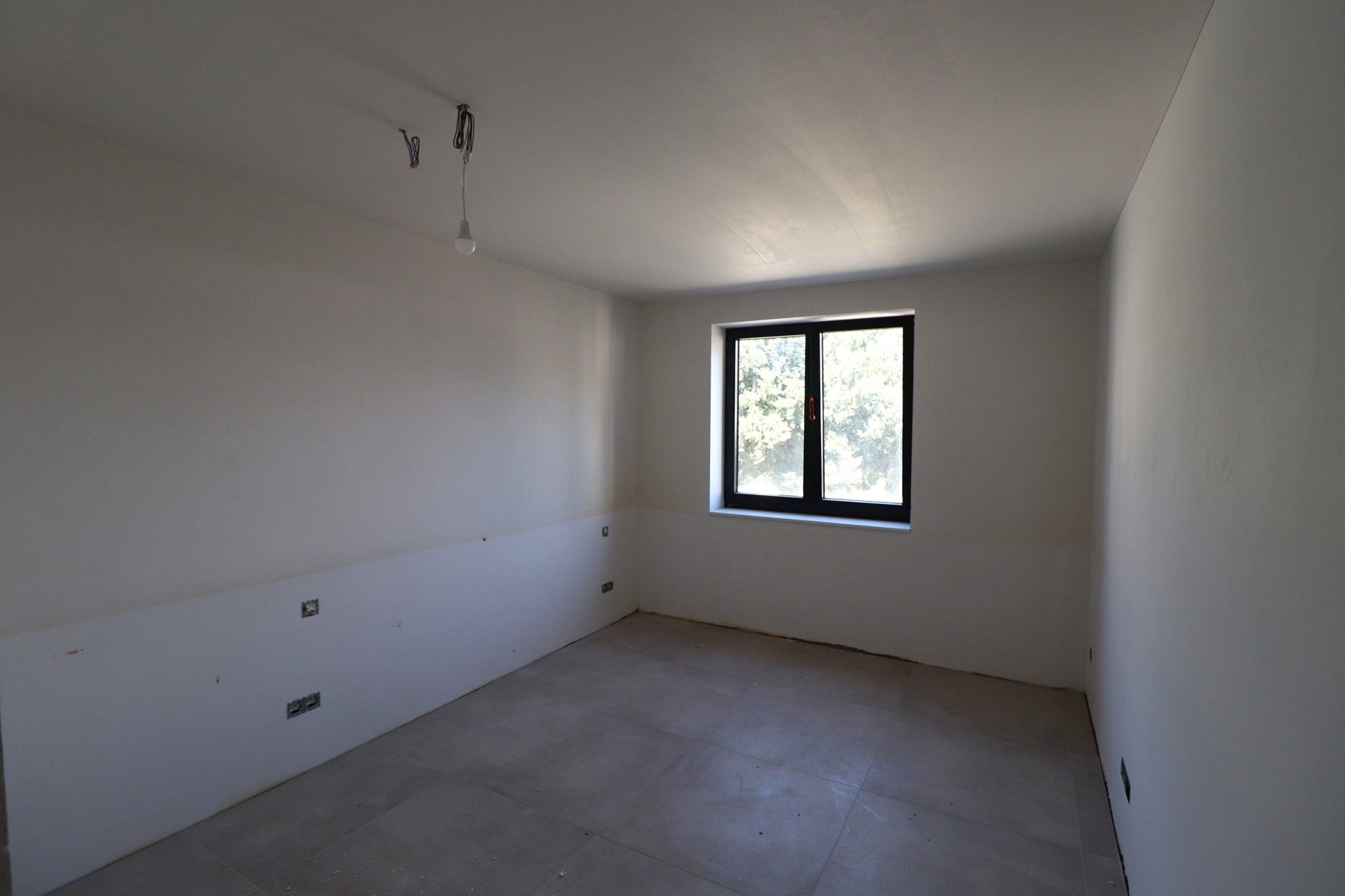 Nieuwbouw appartement op de 1ste verdieping van 95,50m² met 2 slaapkamers en terras. foto 8