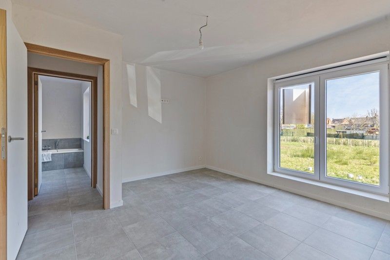 Moderne nieuwbouwwoning op 274 m² TE KOOP in Wakken! foto 19