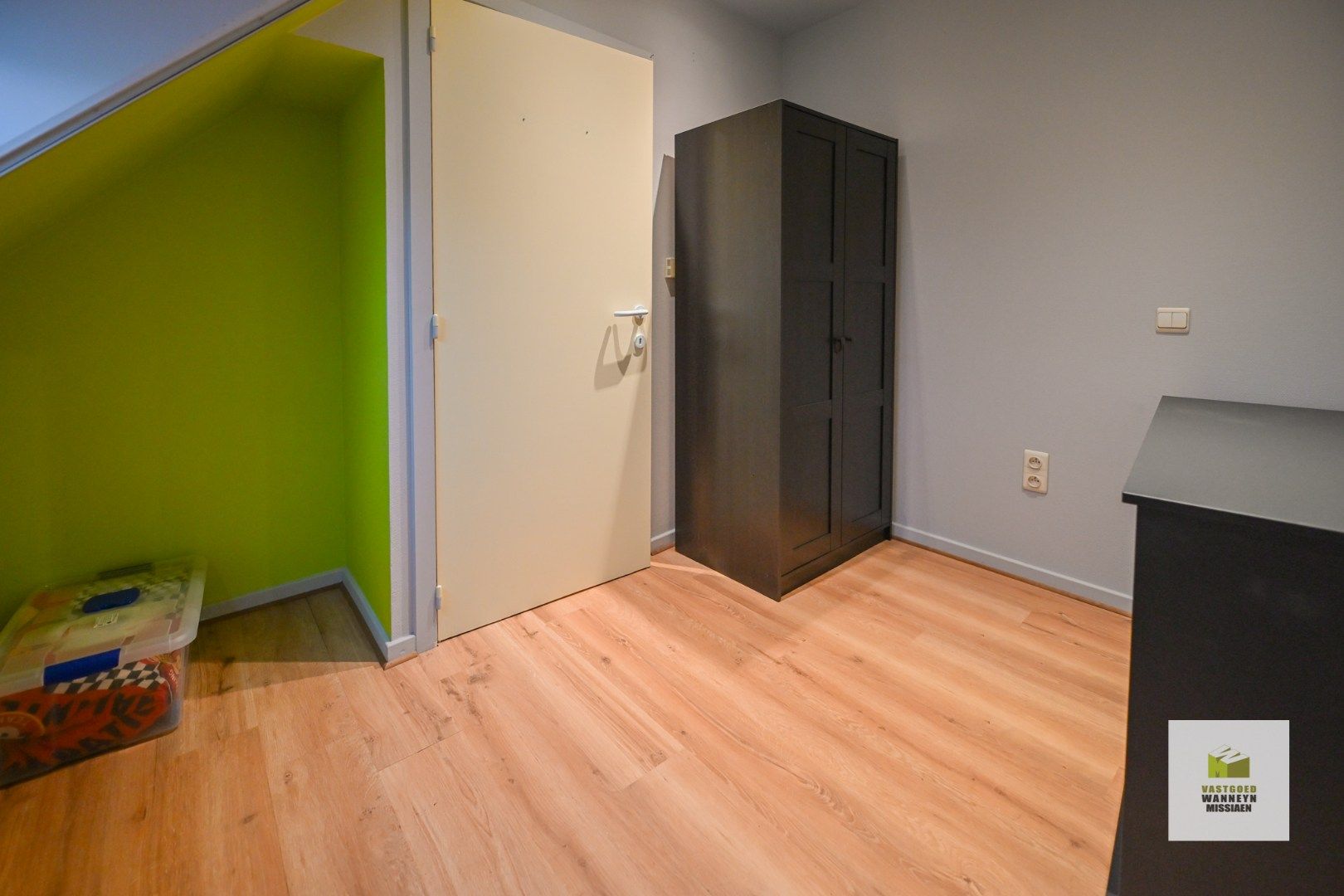 Ruime gezinswoning met tuin, 3 slaapkamers en een grote garage  foto 27