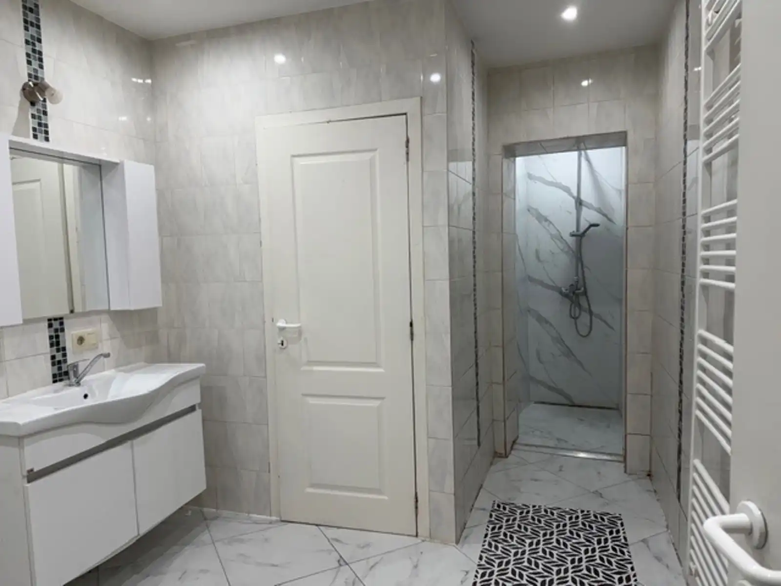 Ruime instapklare woning 5 slpks 2 badks te Tienen foto 10