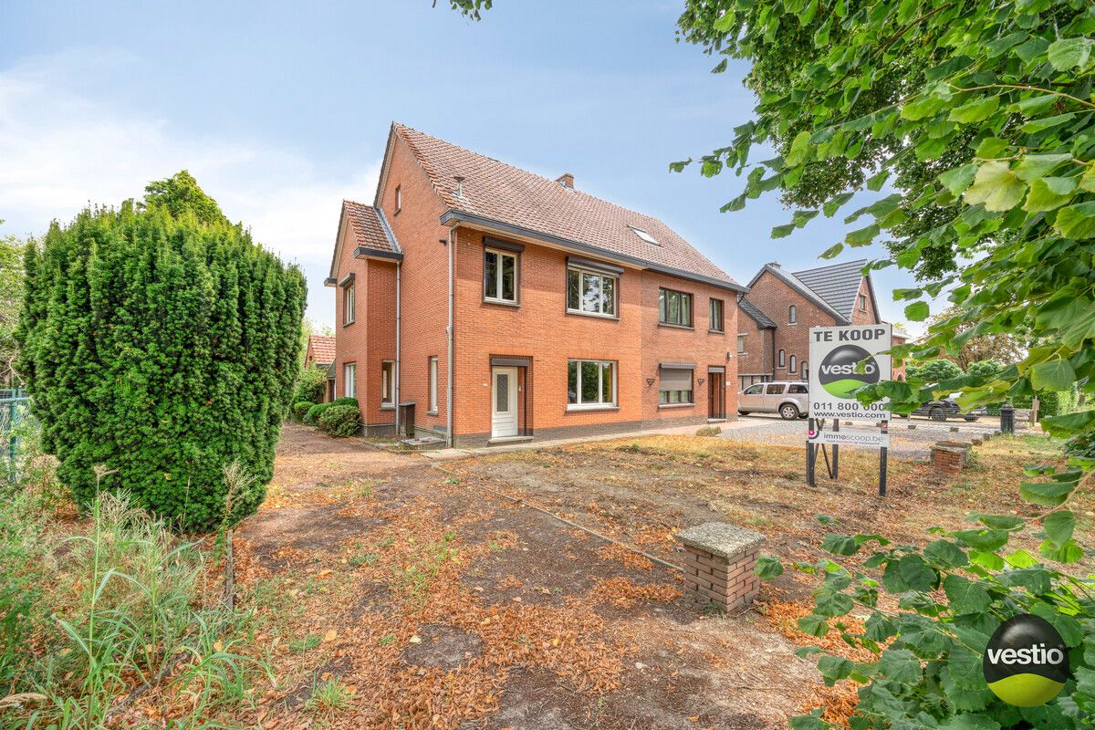 OP TE FRISSEN HALF VRIJSTAANDE WONING OP 7A87CA STADSRAND HASSELT. foto 31