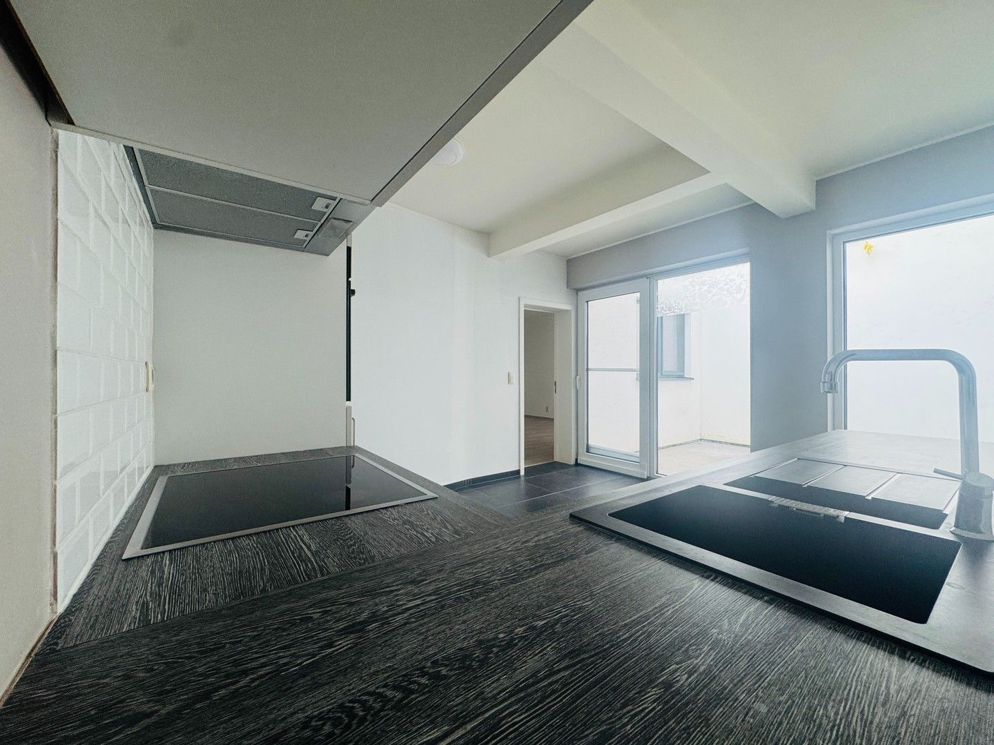 2 slaapkamerappartement  met inpandige garage foto 14