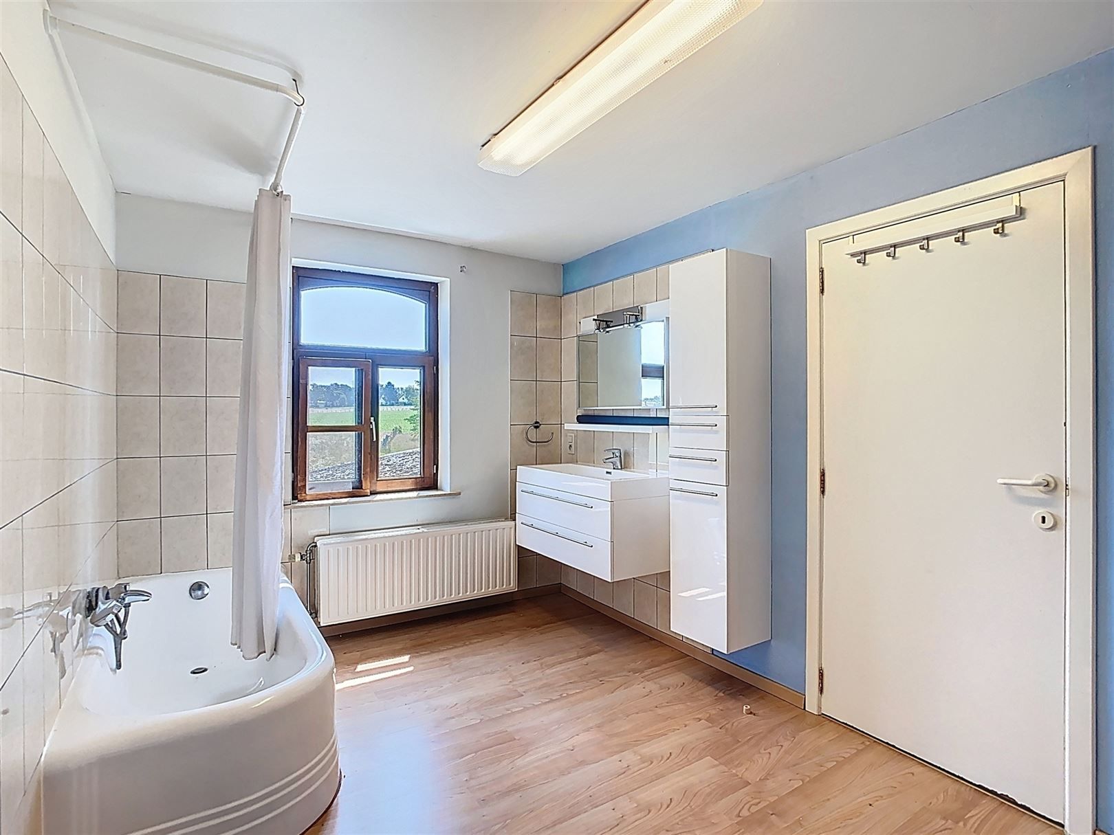Ruime landelijke woning, bijgebouw, tuin en weide, 75a 79ca foto 26
