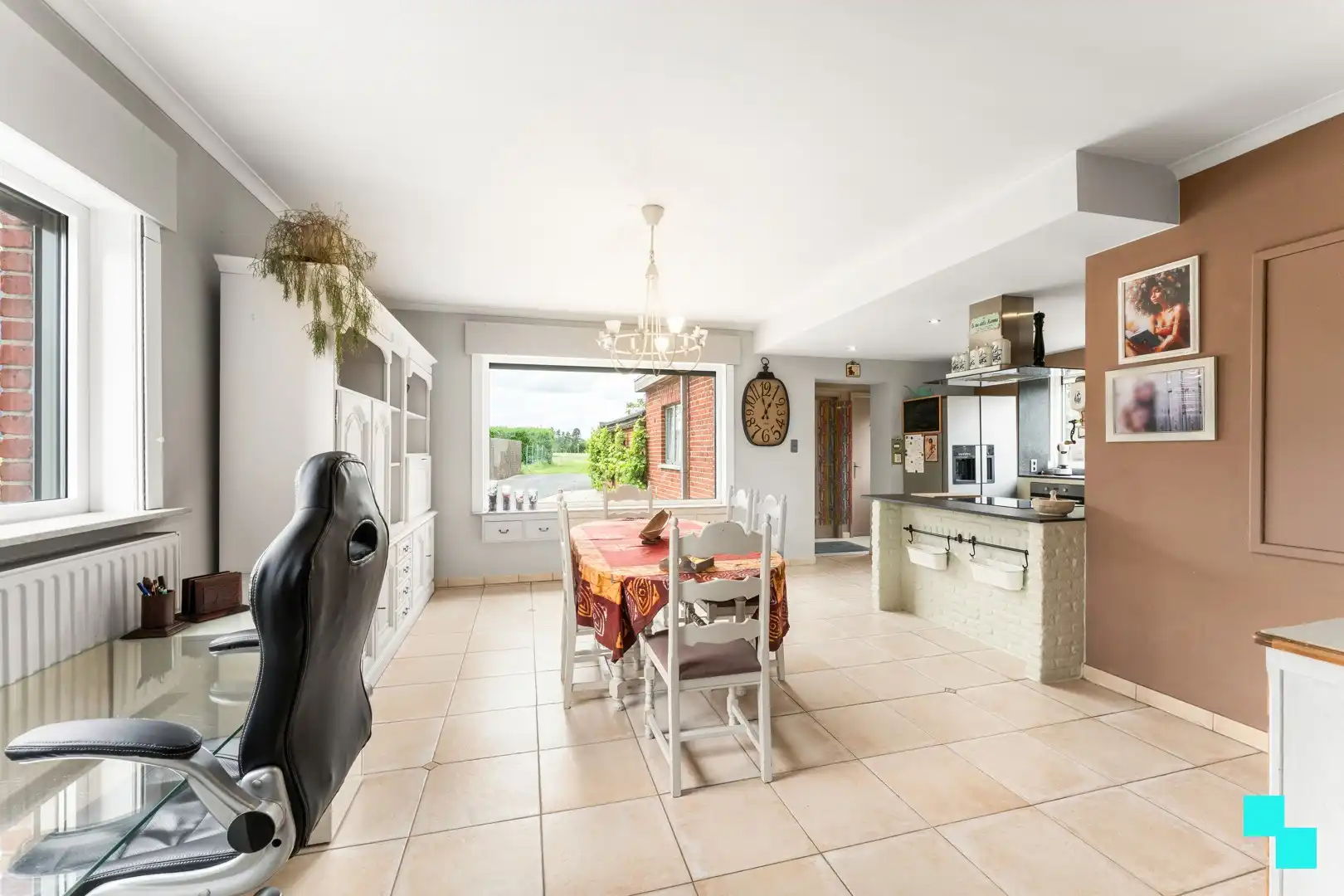 Instapklare gezinswoning met studio op landelijke locatie te Izegem, Bosmolens foto 9