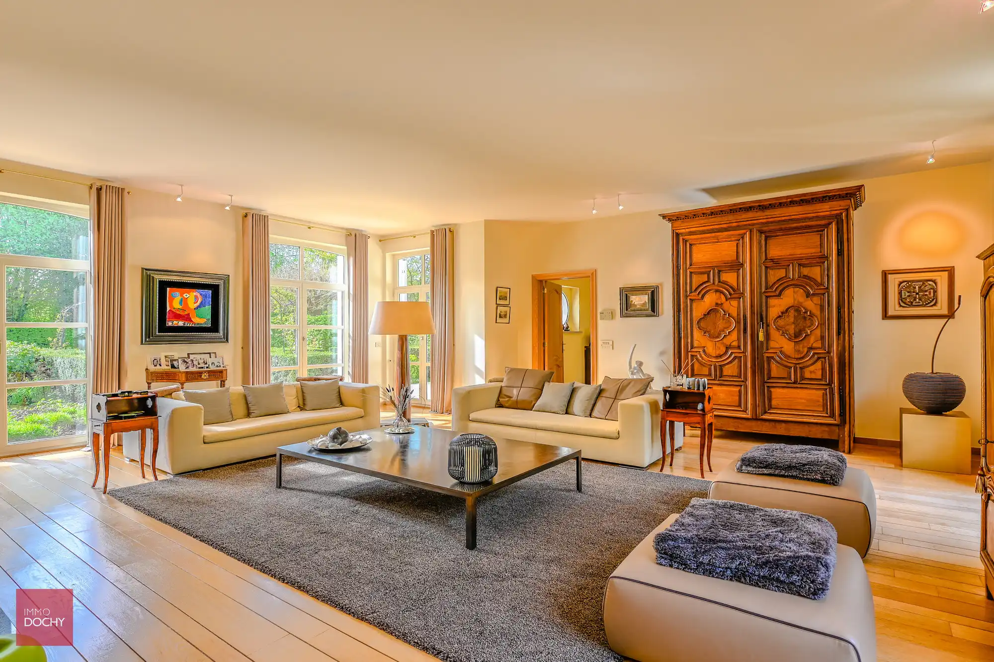 Zeer goed onderhouden ruime villa op ca. 4.000m² foto 10