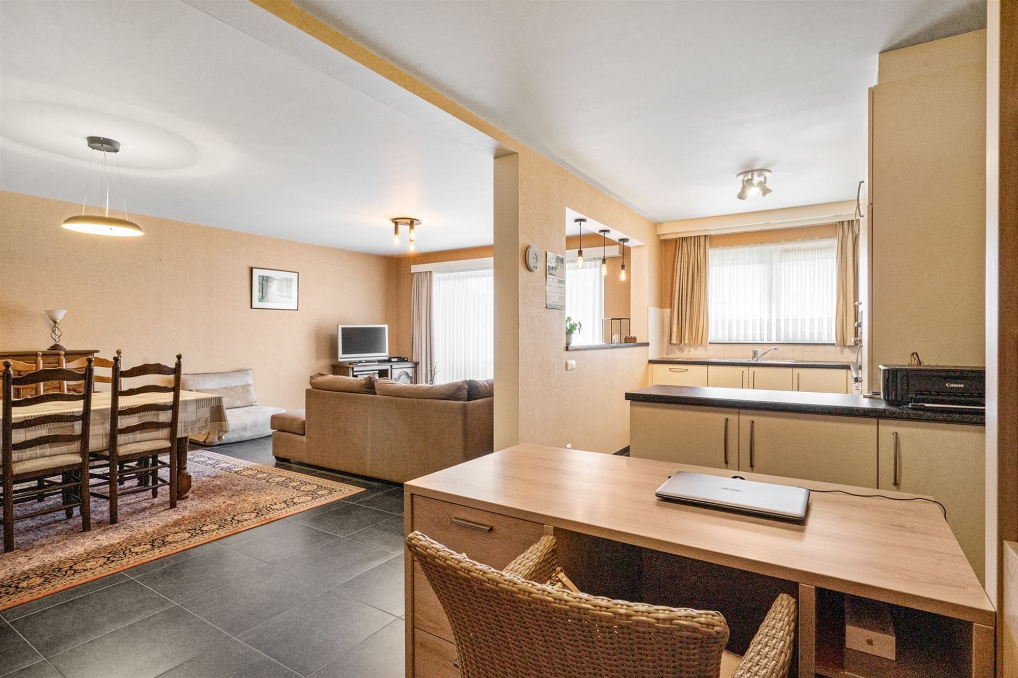 Ruim twee-slaapkamerappartement te Beerzel foto 6