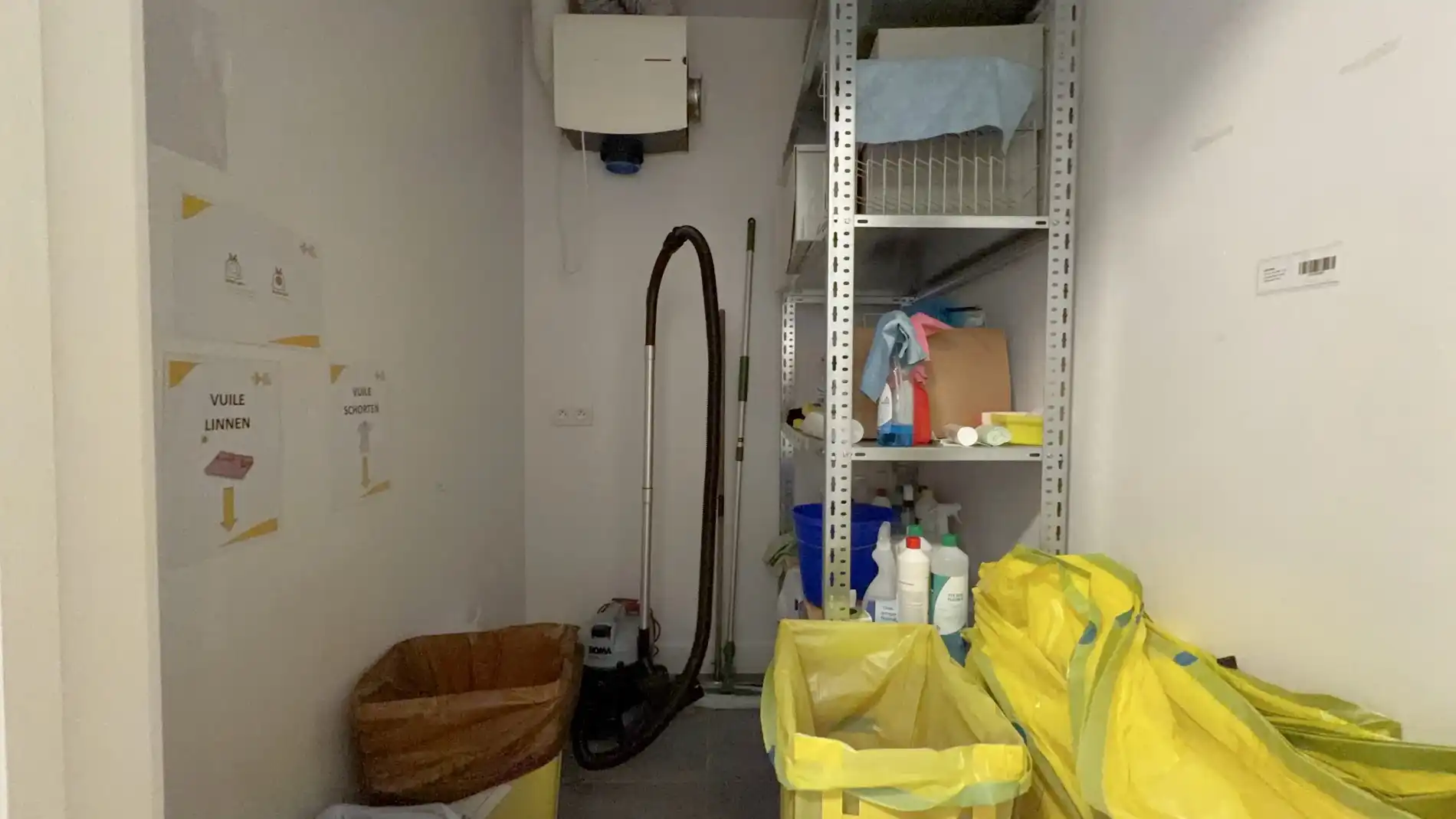 Instapklaar gelijkvloers kantoor te huur in centrum De Pinte foto 16