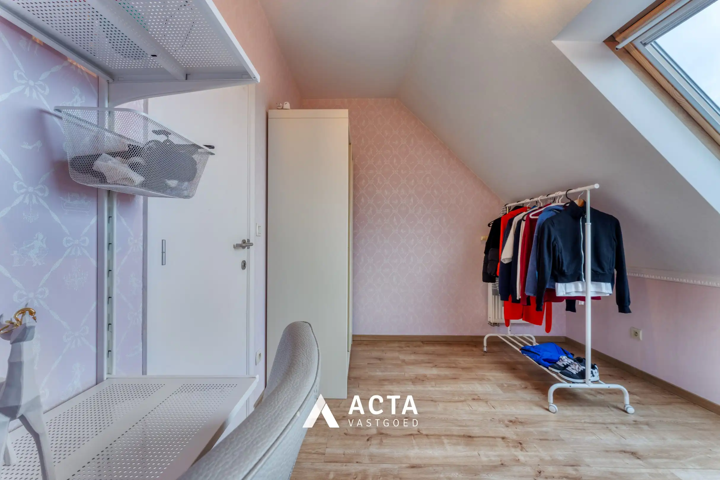 Instapklaar duplexappartement met twee slaapkamers en terras! foto 15