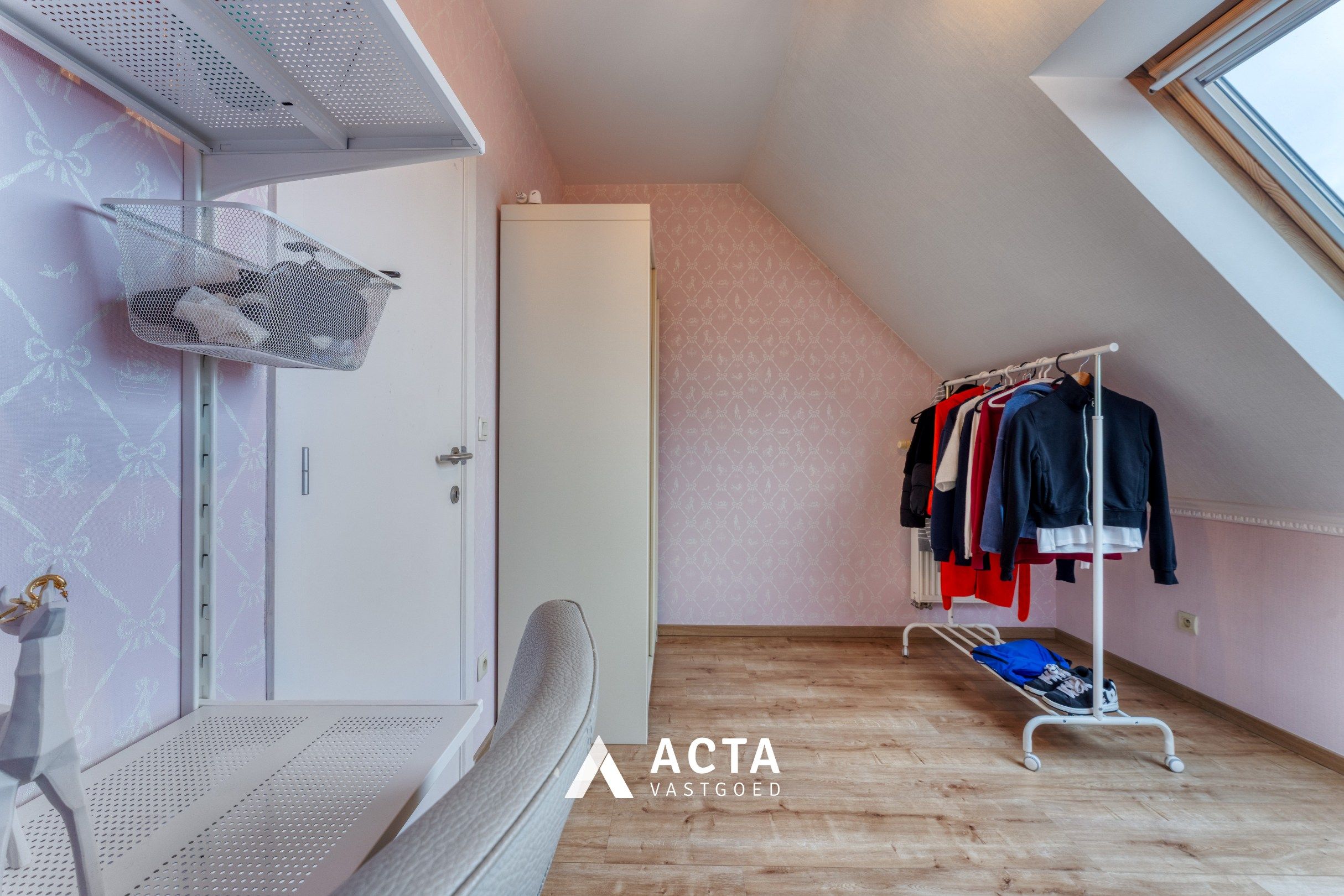 Instapklaar duplexappartement met twee slaapkamers en terras! foto 14