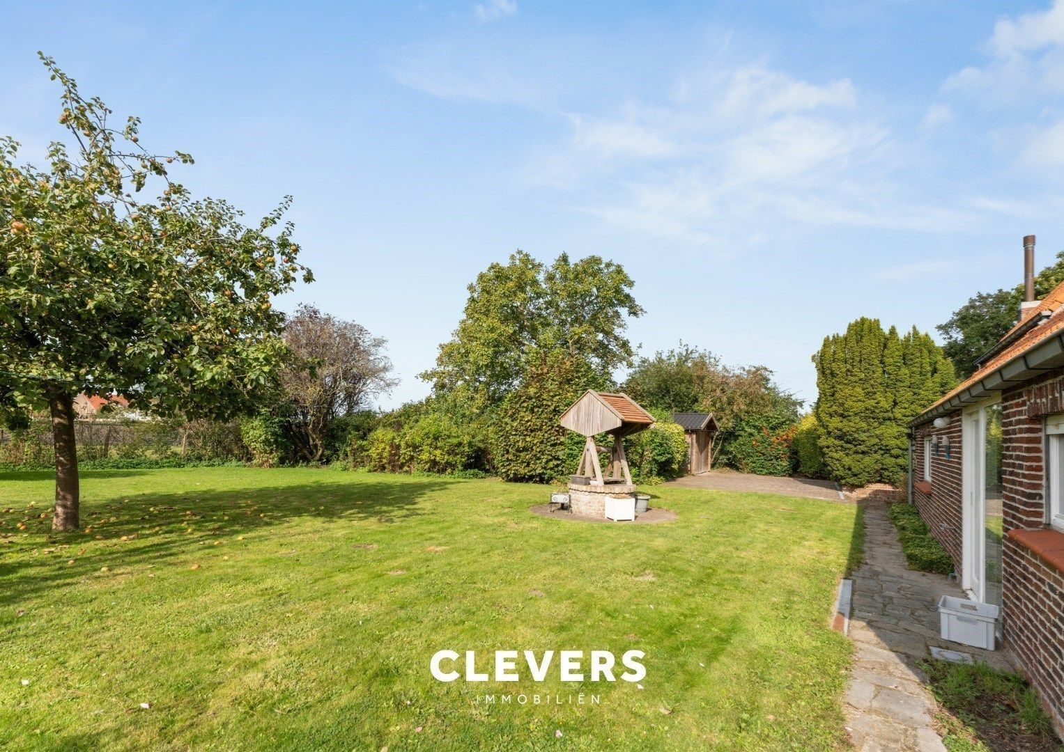 Exclusieve hoeve met betoverende tuin foto 10