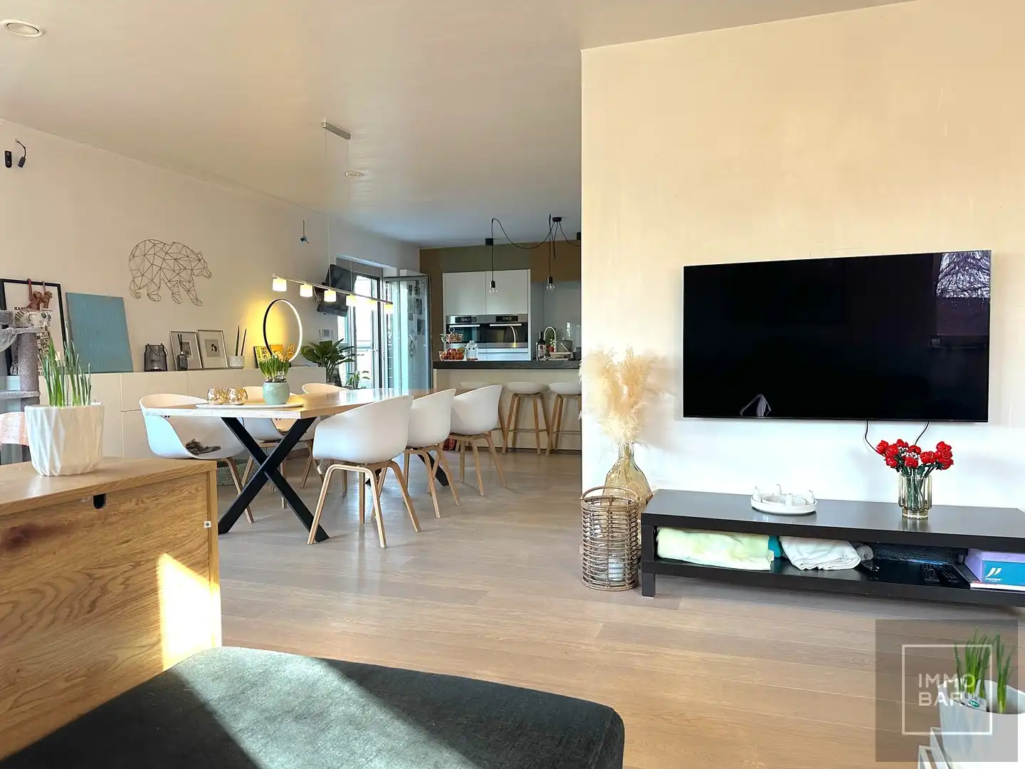 Veelzijdig handelspand met woonst en uitstekende bereikbaarheid foto 22