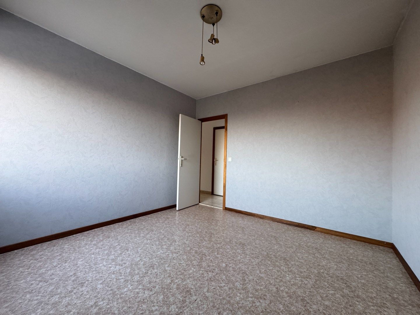 Groot appartement met terras, verzicht, staanplaats en 2 kamers foto 23