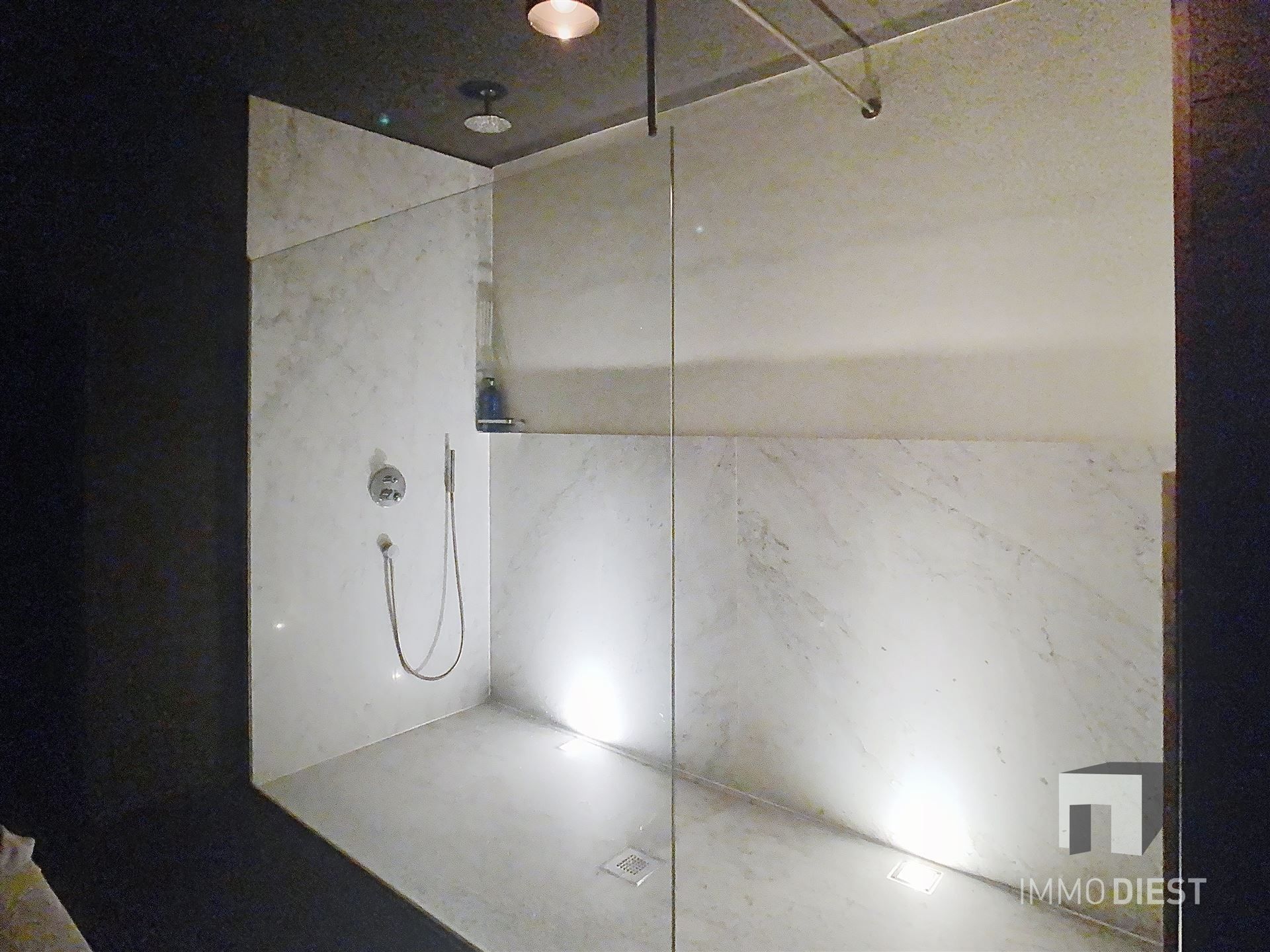 Uniek handelspand met exclusieve afwerking op Triple A locatie foto 37