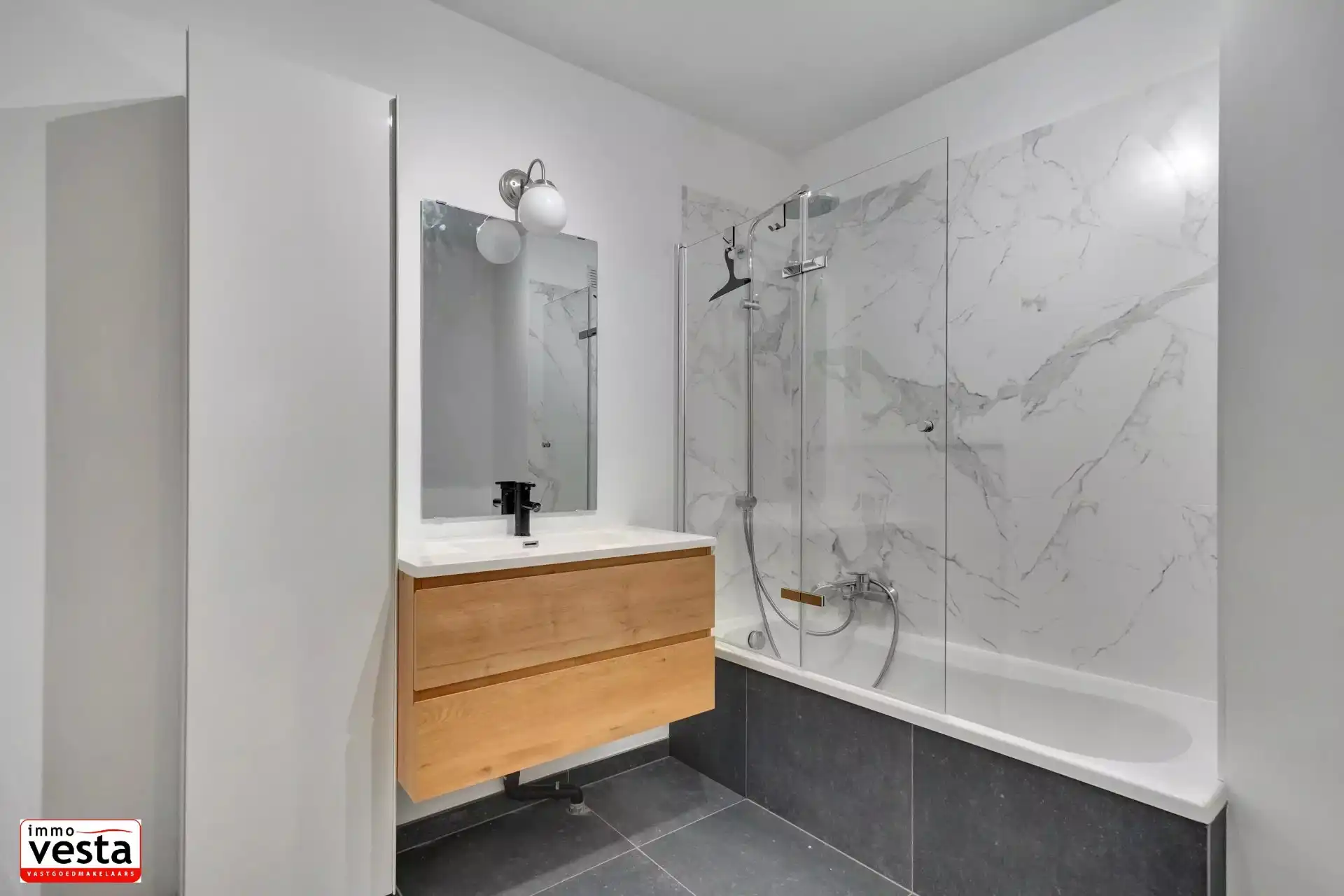Ruime meergezinswoning met twee appartementen foto 17