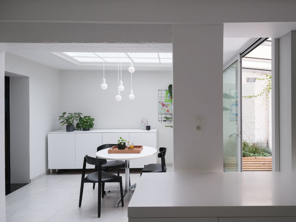 Omgeving Miljoenenkwartier - Bijzonder ruime herenwoning met tuin nabij het Paul de Smet de Naeyerpark. foto 10