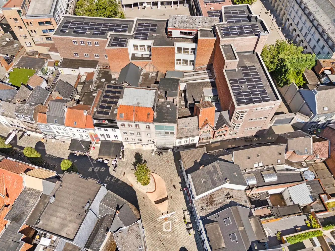 Veelzijdig handelspand van ca. 300 m² met woonpotentieel in Aalst foto 4