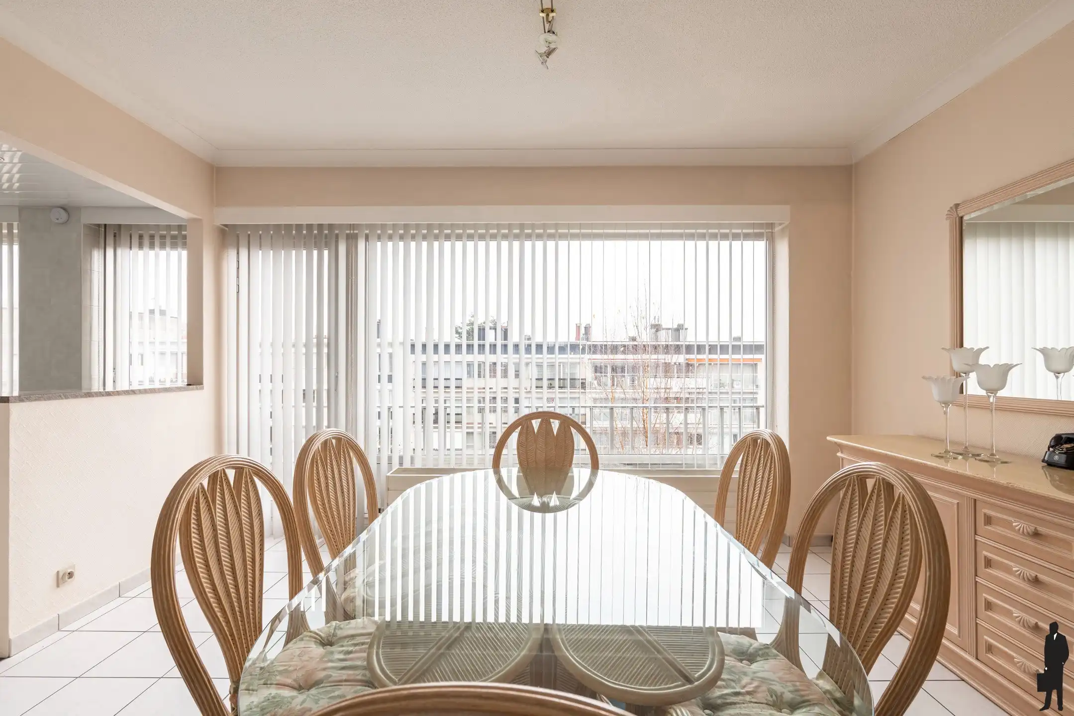 Ruim appartement bij het Wannikhovepark met autostaanplaats foto 7