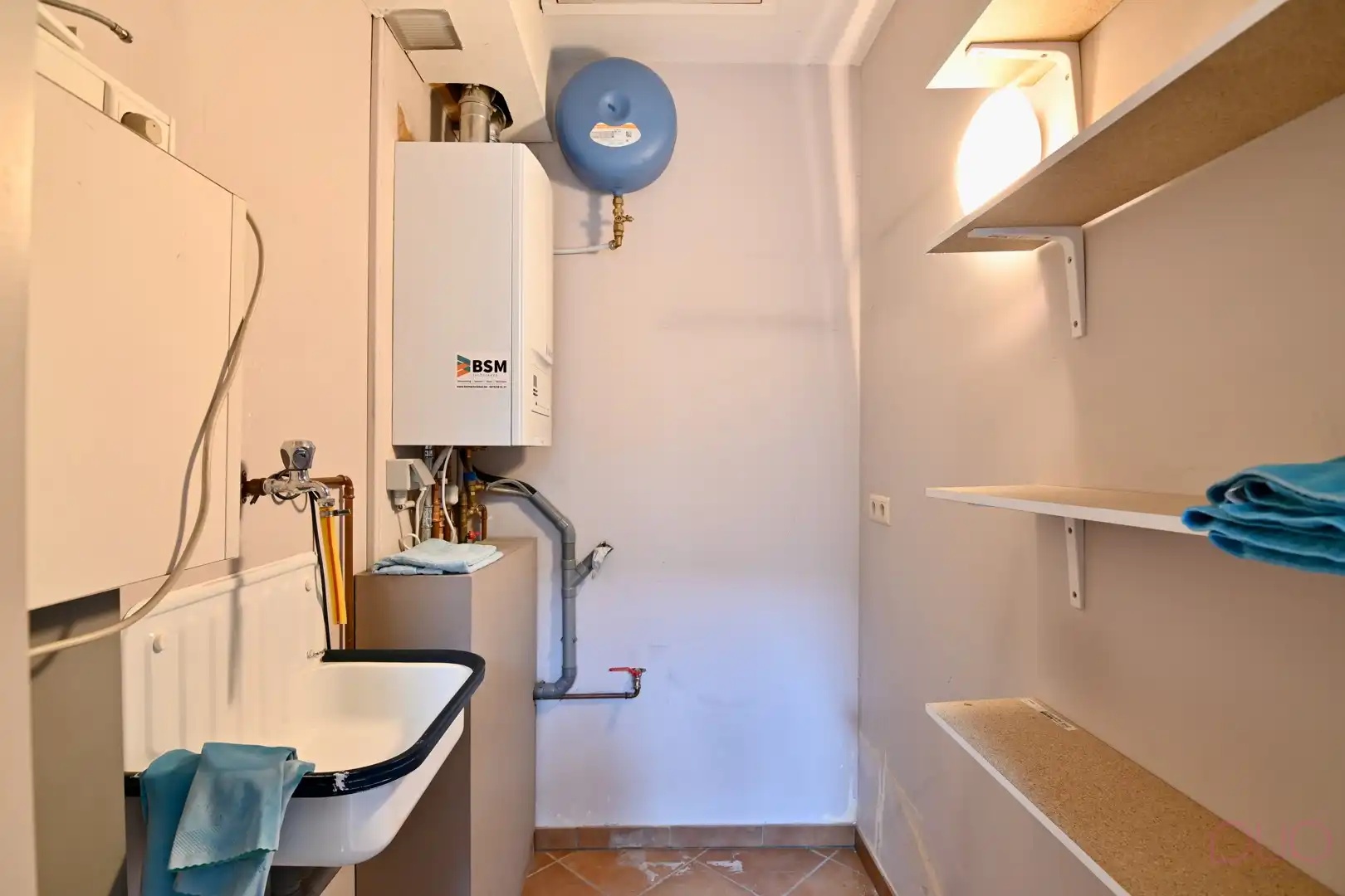 Instapklaar duplex appartement met terras en garagebox op toplocatie in Sint-Truiden foto 17