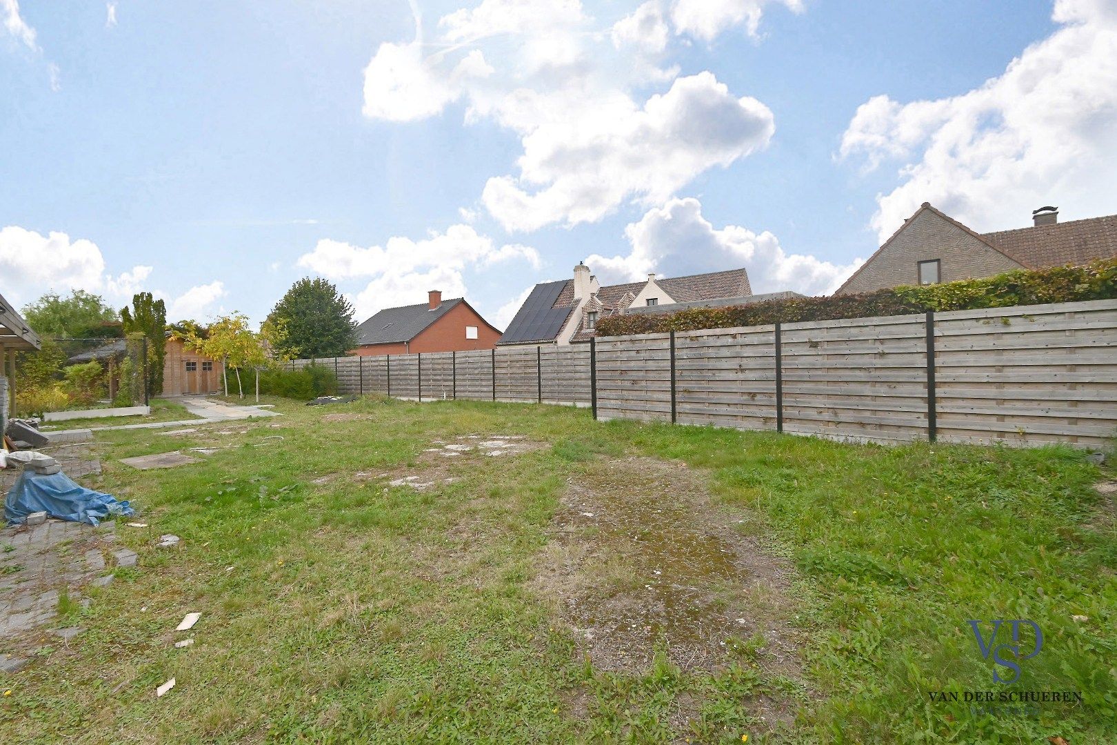 Ruim handelspand met penthouse in villastijl foto 48