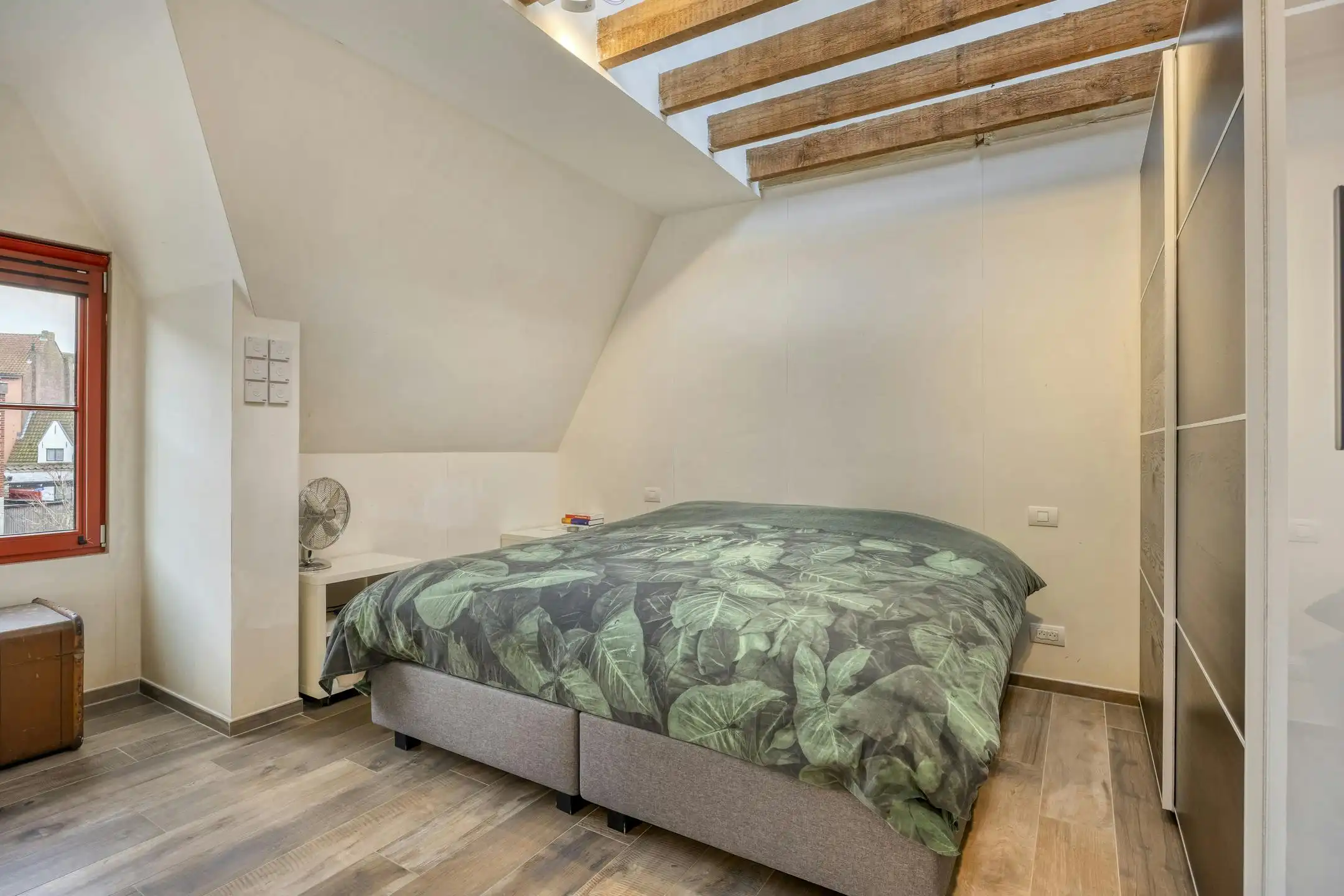 Uitgeruste herenwoning met 3 slaapkamers in de Brugse stad foto 10