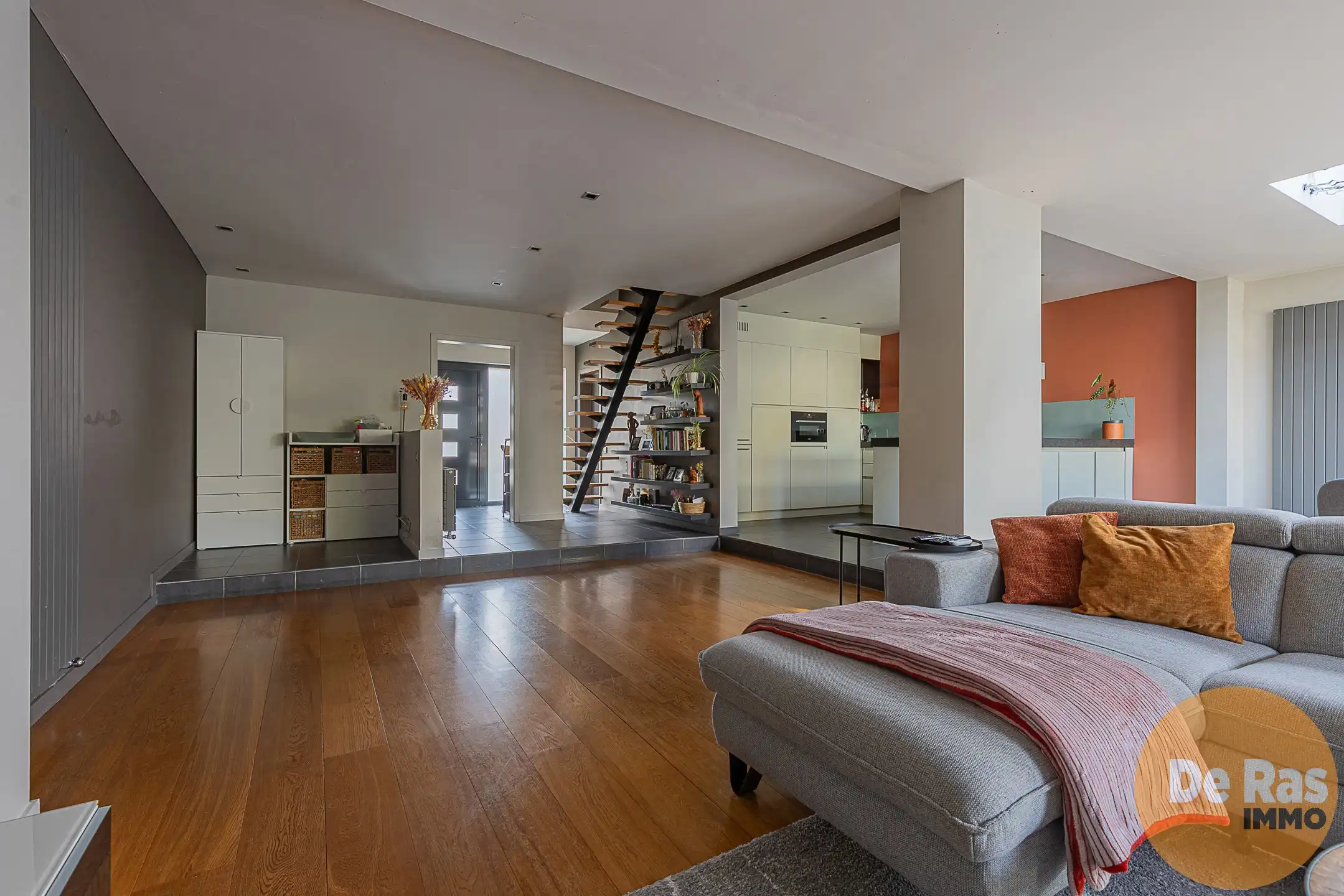 LEDE - instapklare woning met 4 slpks en leuke tuin! foto 4