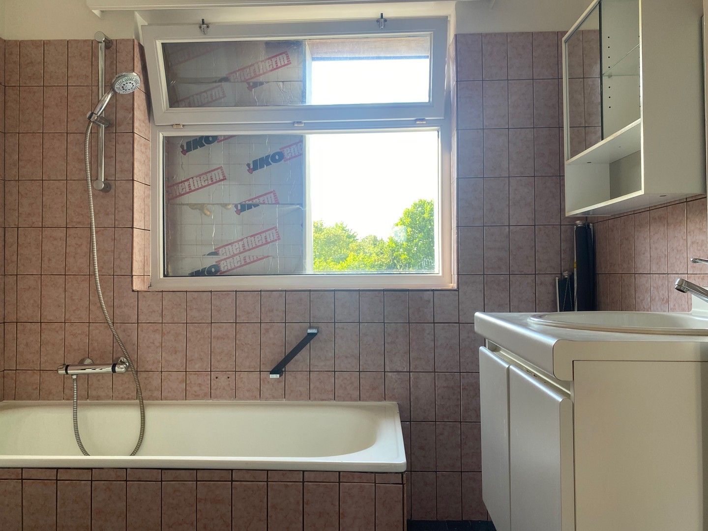 Lichtrijk appartement met terras en garagebox - AFSPRAAK MAKEN VIA MELINA@M3MAKELAARS.BE foto 7