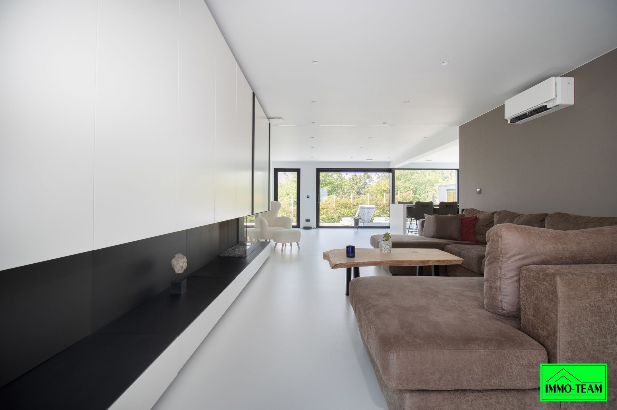 Strakke architectuur,  instapklaar wonen op topniveau foto 3