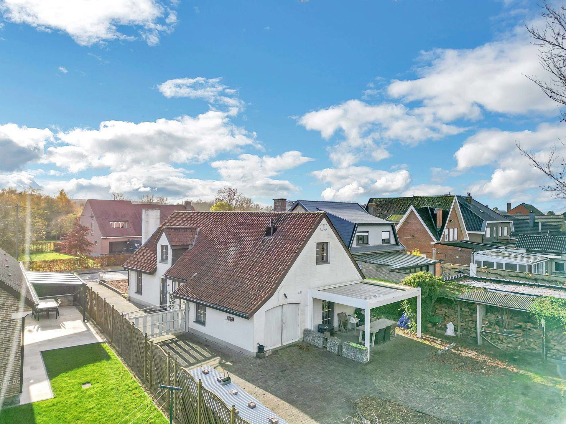 Gezellige woning met ruime tuin foto 32