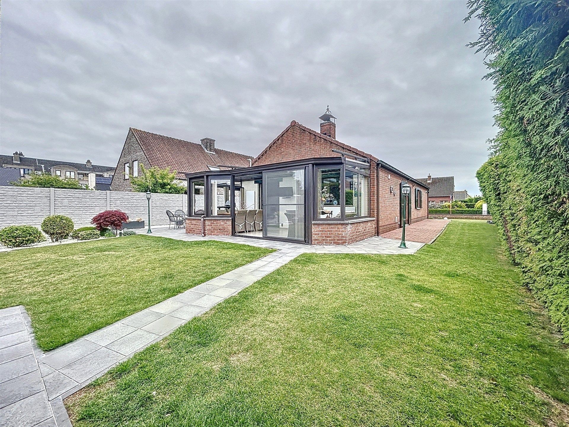 Gezellige bungalow op perceel van 580m² foto 9