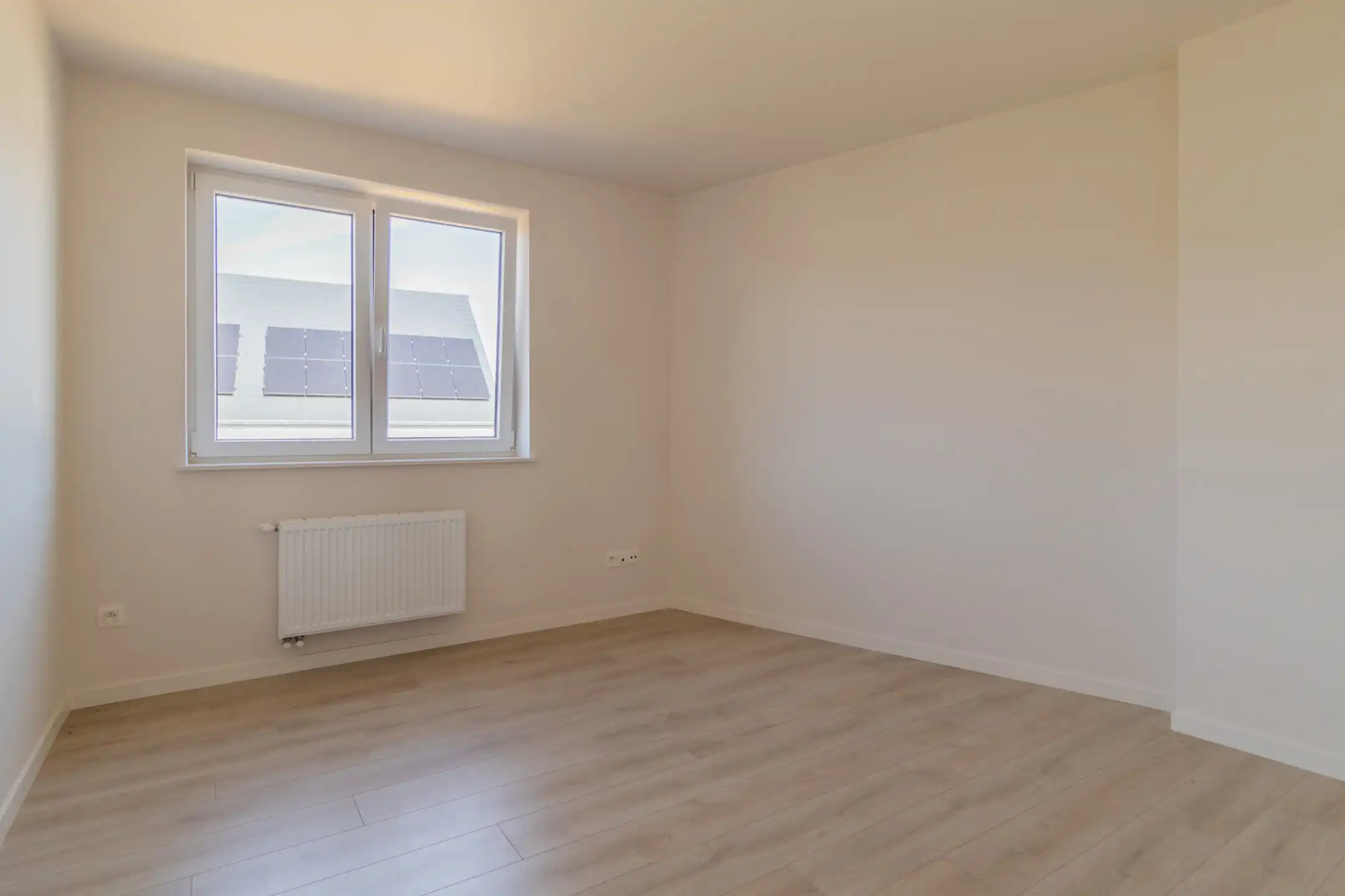 Rustig gelegen nieuwbouwwoning met 4 slaapkamers foto 11