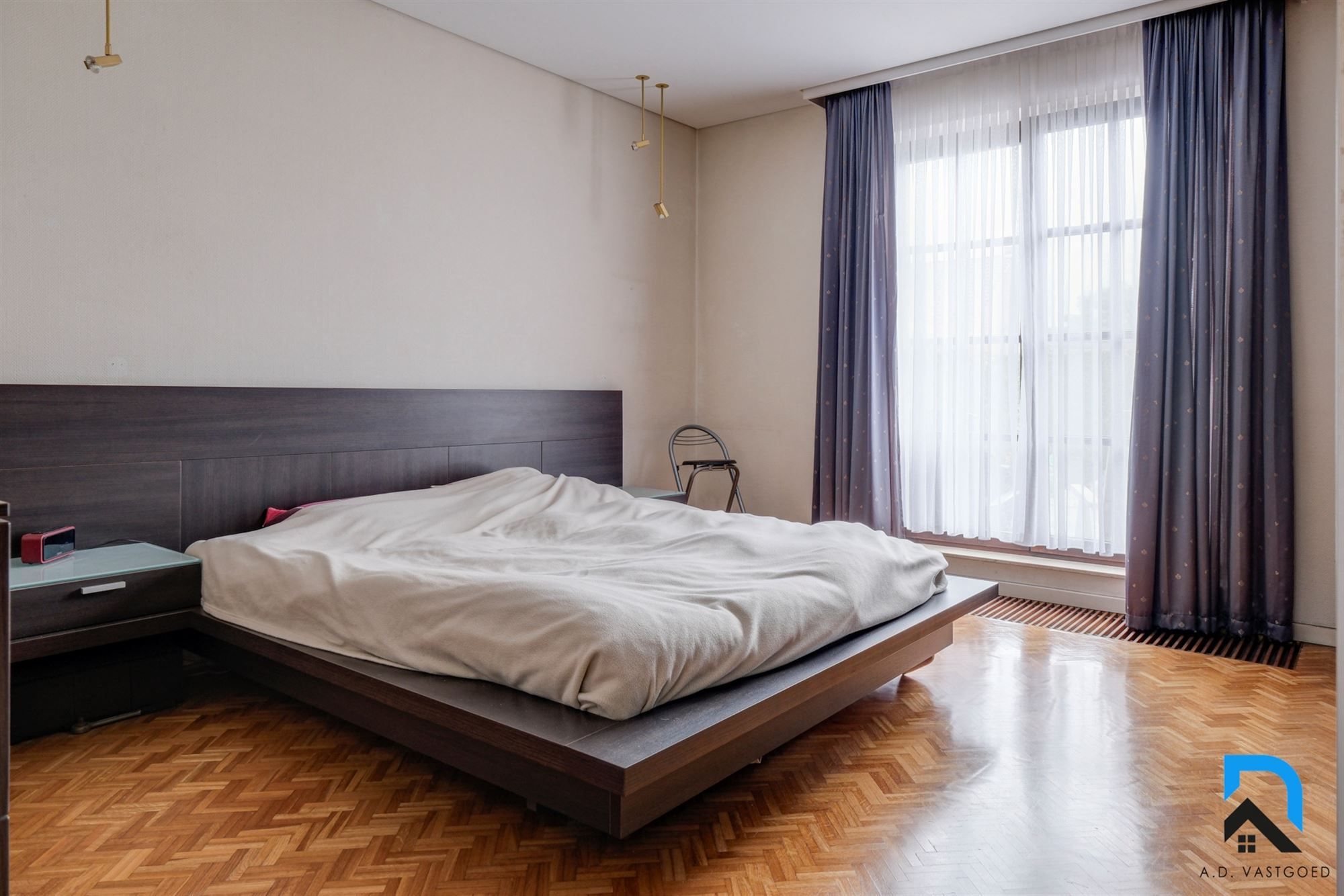 Ruime woning met 5 slaapkamers op toplocatie foto 16