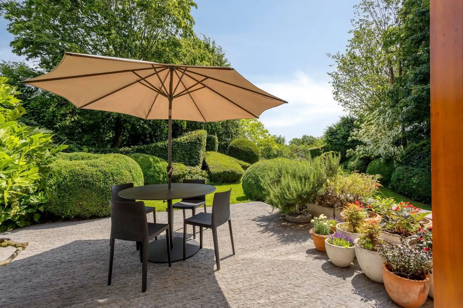 Architecturale woning met open zicht, privacy en uitzonderlijke lichtinval nabij het Hallerbos foto 42