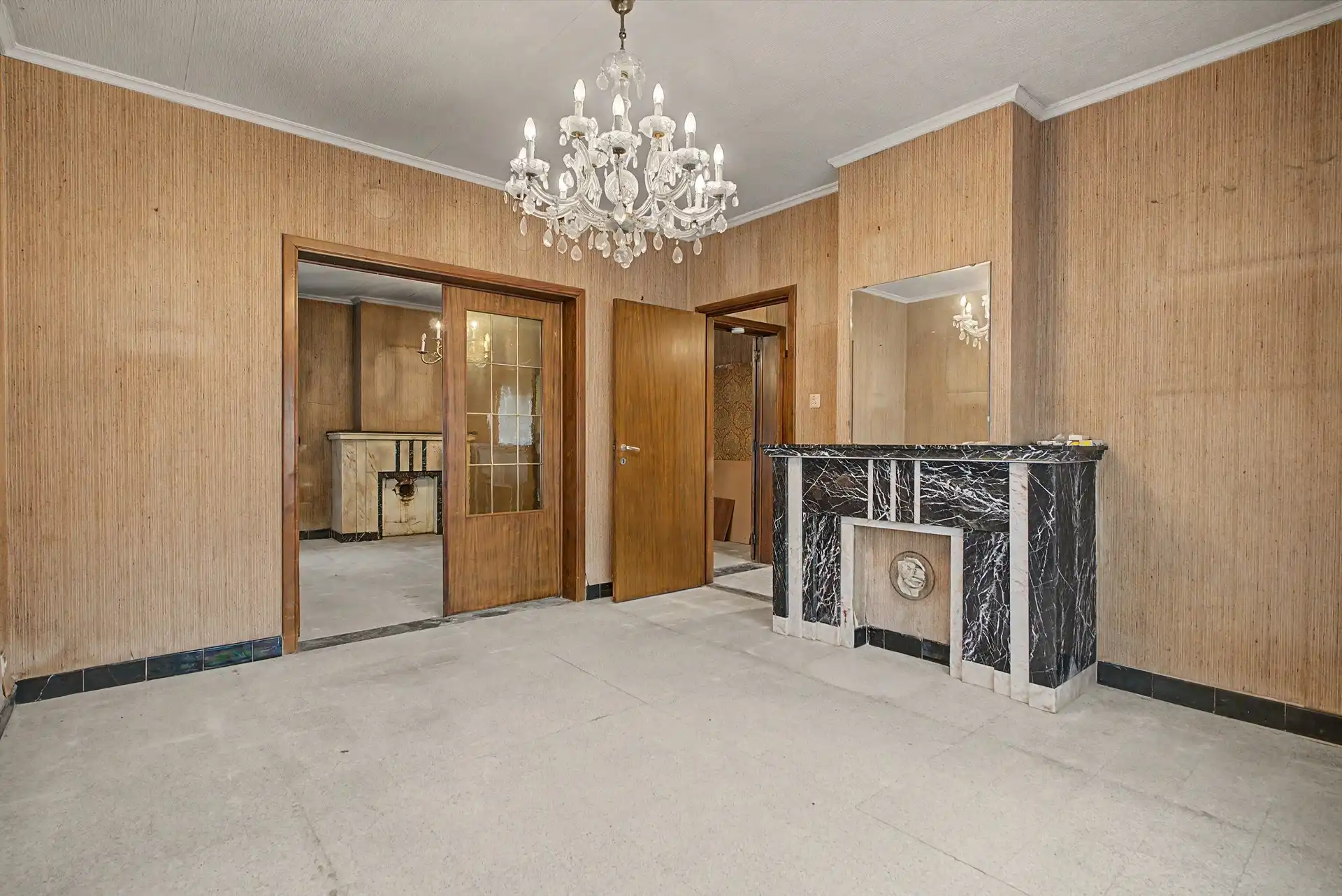 Te renoveren halfopen bebouwing op een perceel van 700m² op rustige ligging te Zele. foto 5
