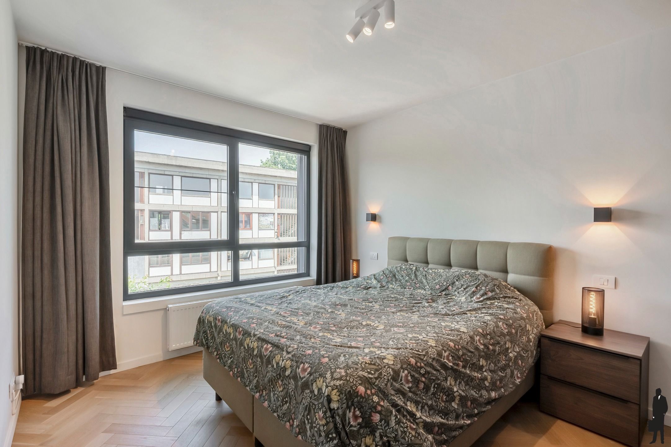 Energiezuinig, volledig gerenoveerd appartement met zonnig terras te Deurne-Zuid! foto 9