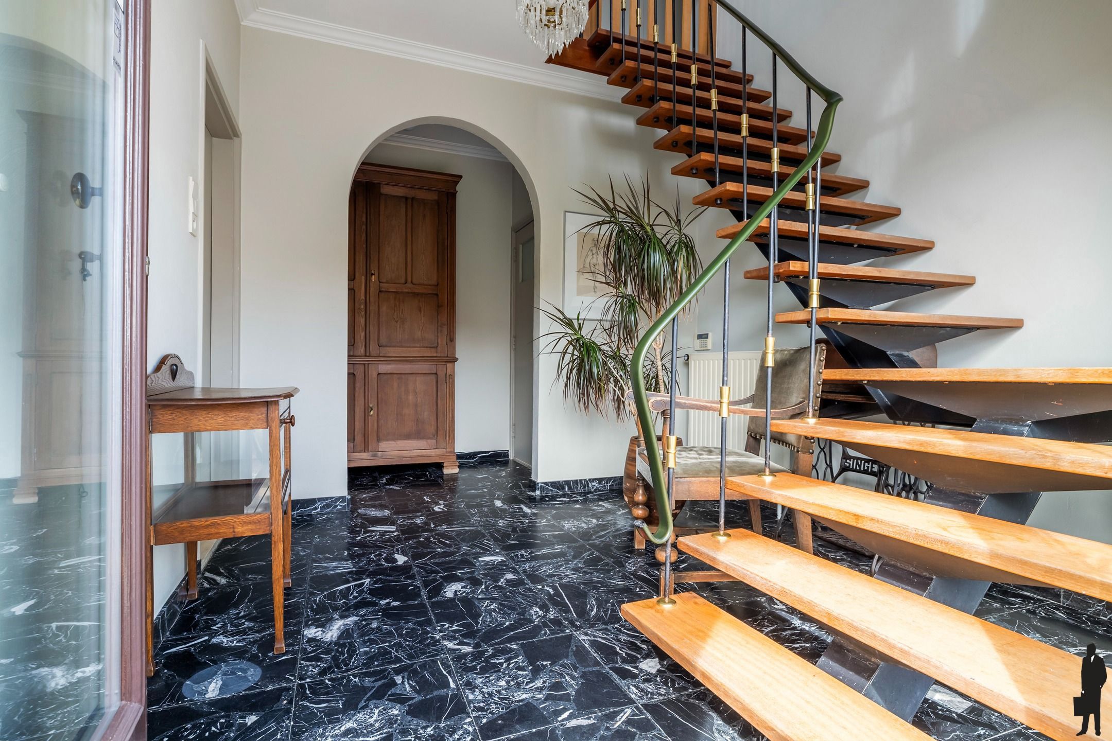 Villa met binnenzwembad, royale tuin en perfecte ligging foto 4